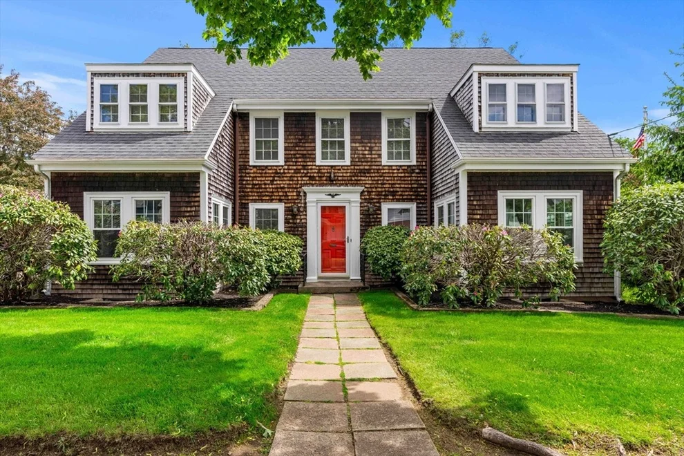 Unit for sale at 9 Palmer Road, Marblehead, MA 01945