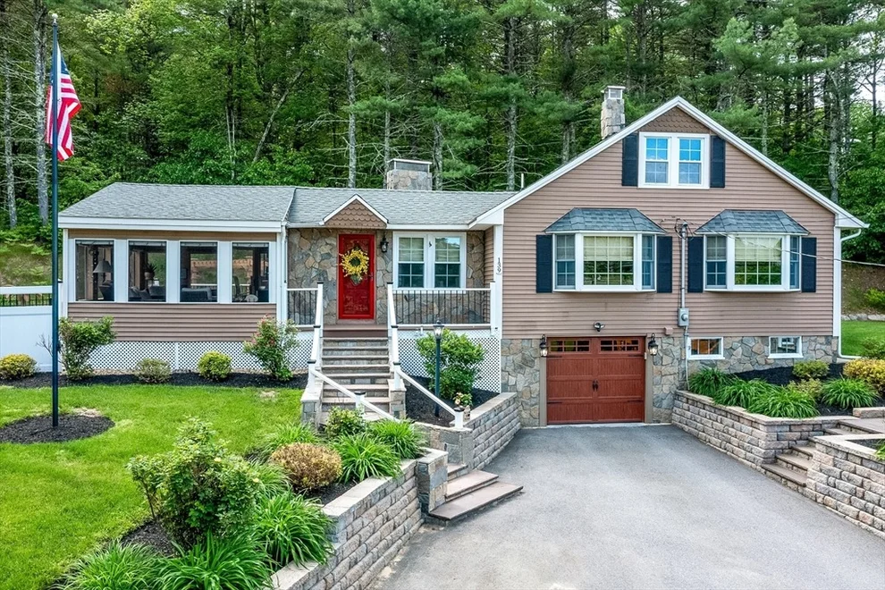 Unit for sale at 139 Groton St, Dunstable, MA 01827