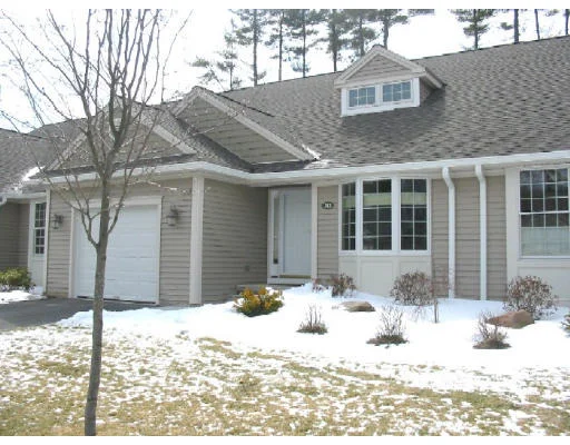 Unit for sale at 313 Pinehurst Drive, East Longmeadow, MA 01028