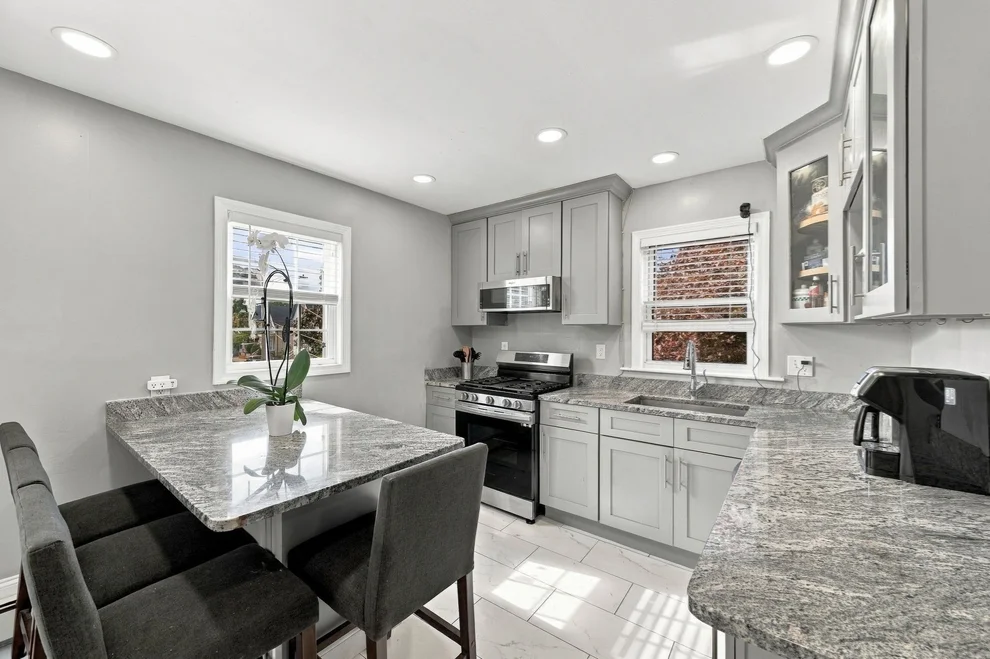 Unit for sale at 104 Waterhill St, Lynn, MA 01905