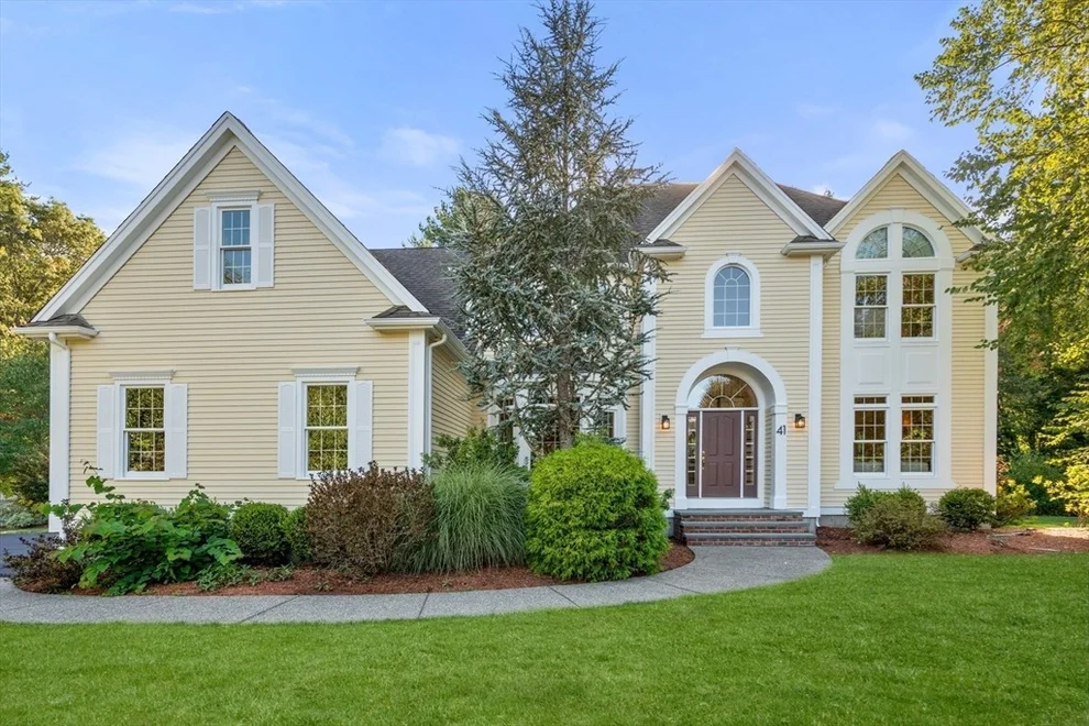 Unit for sale at 41 Oriole Road, Medfield, MA 02052