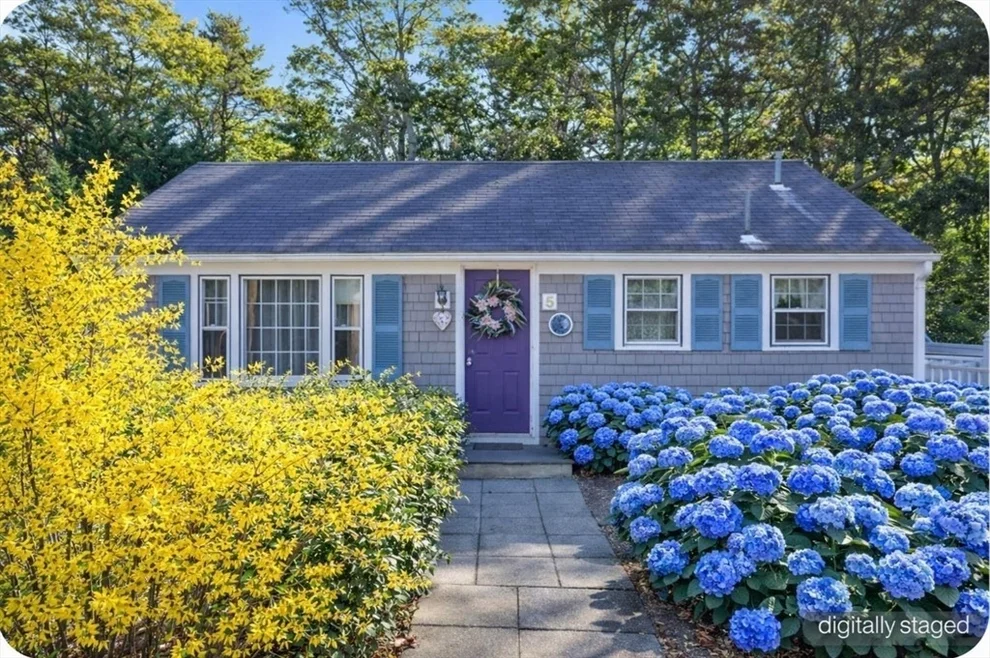 Unit for sale at 5 Coach House Lane, Dennis, MA 02638