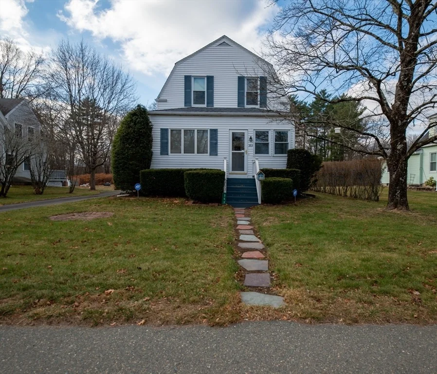 Unit for sale at 353 Plymouth St, Abington, MA 02351