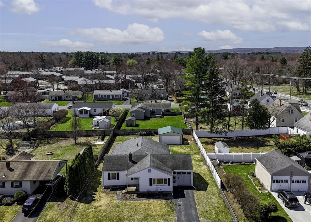 Unit for sale at 5 Helm St, South Hadley, MA 01075