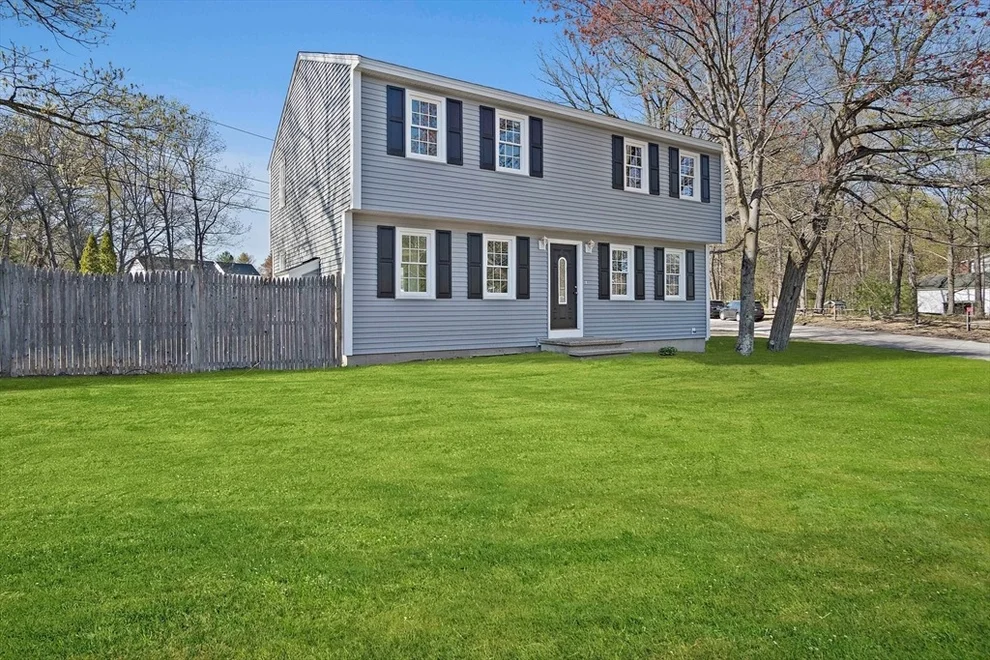 Unit for sale at 143 Groton Rd, Chelmsford, MA 01863