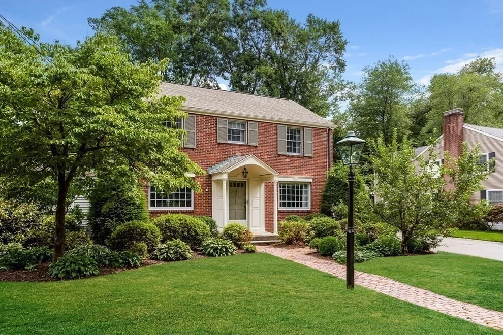 Unit for sale at 595 Laurel Street, Longmeadow, MA 01106