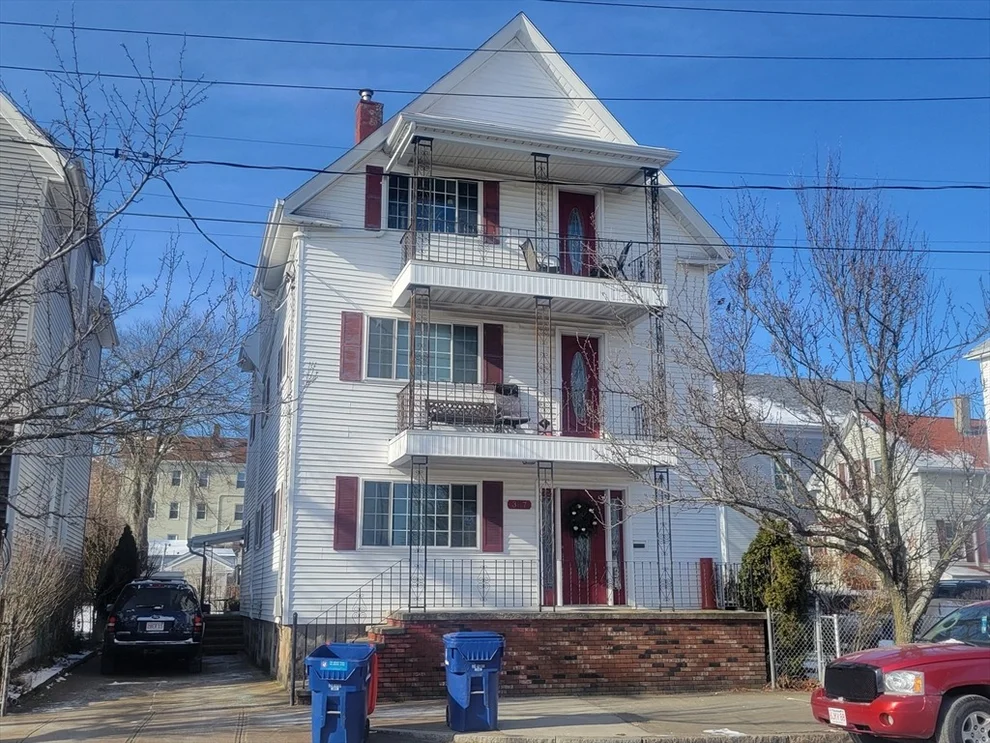 Unit for sale at 387 Belleville Ave, New Bedford, MA 02746