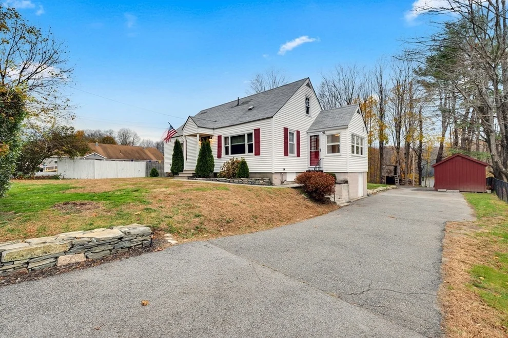 Unit for sale at 20 Leicester St, Oxford, MA 01537