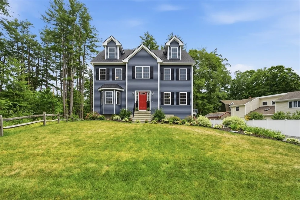 Unit for sale at 25 Fourth Ave, Billerica, MA 01821