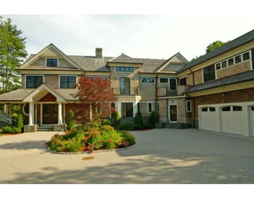 Unit for sale at 134 Woodland Rd, Brookline, MA 02467