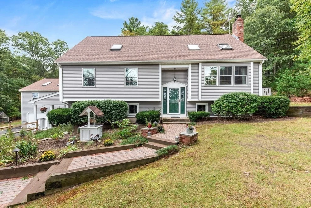 Unit for sale at 525 Thurston St, Wrentham, MA 02093