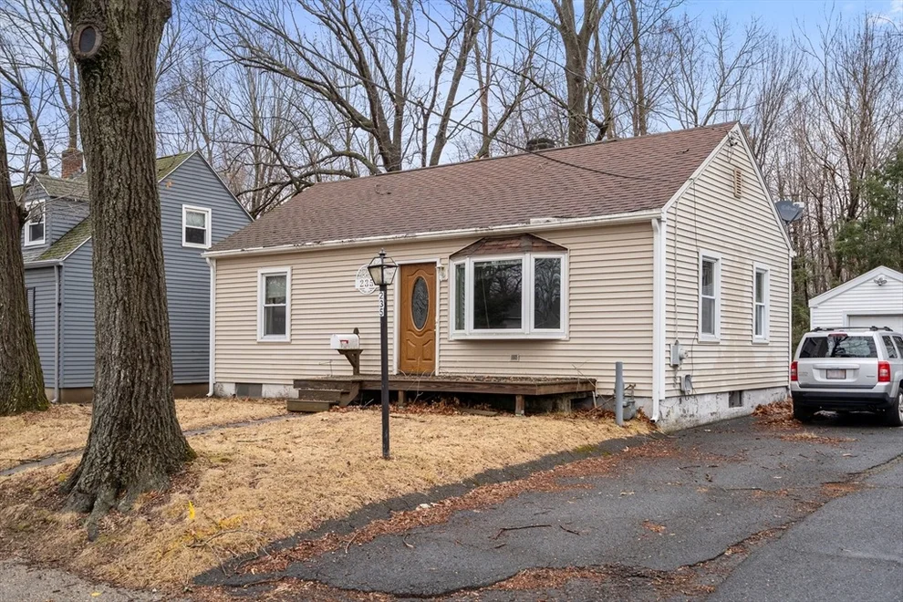 Unit for sale at 235 Dorset Street, Springfield, MA 01108