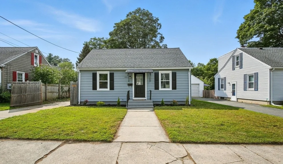 Unit for sale at 104 Grandview St, Springfield, MA 01118