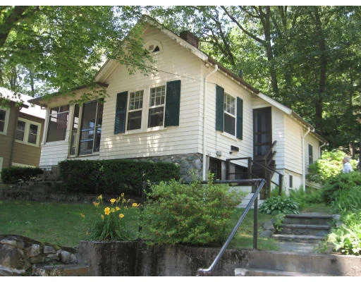 Unit for sale at 419 Lowell Ave, Newton, MA 02460