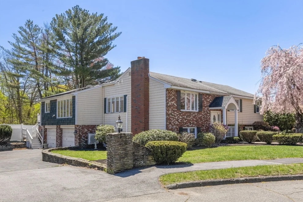 Unit for sale at 5 Manter Ct, Saugus, MA 01906