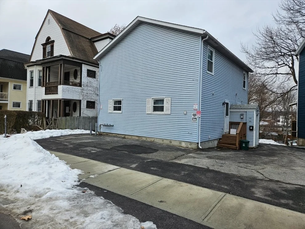 Unit for sale at 212-214 Dewey St, Worcester, MA 01610