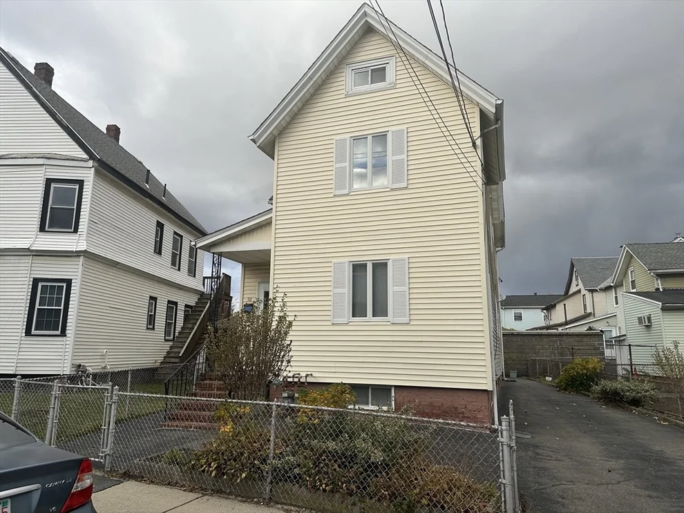 Unit for sale at 56 Paris St, Everett, MA 02149