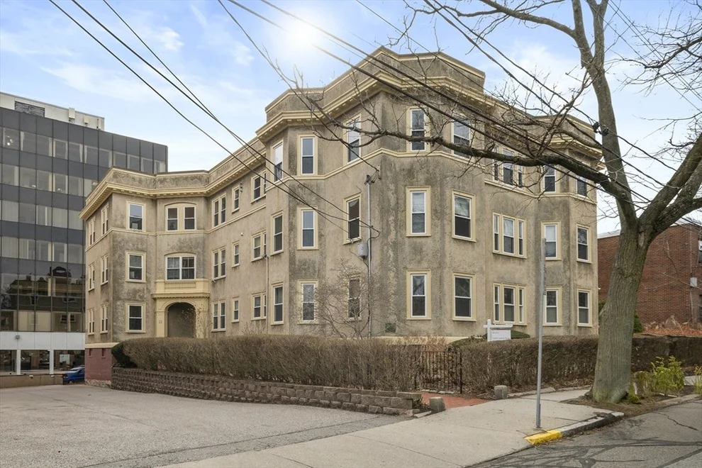 Unit for sale at 22 Centre, Cambridge, MA 02139