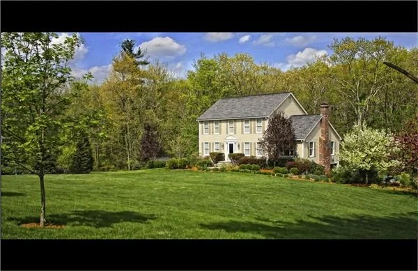 Unit for sale at 7 Ledgestone Drive, Hopkinton, MA 01748