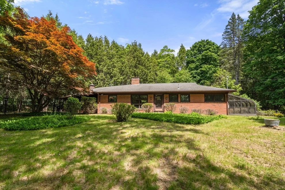 Unit for sale at 260 Landham Rd, Sudbury, MA 01776
