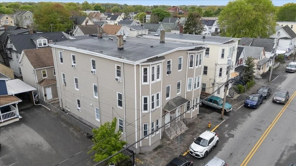 Unit for sale at 246-254 Salem St, Lawrence, MA 01843