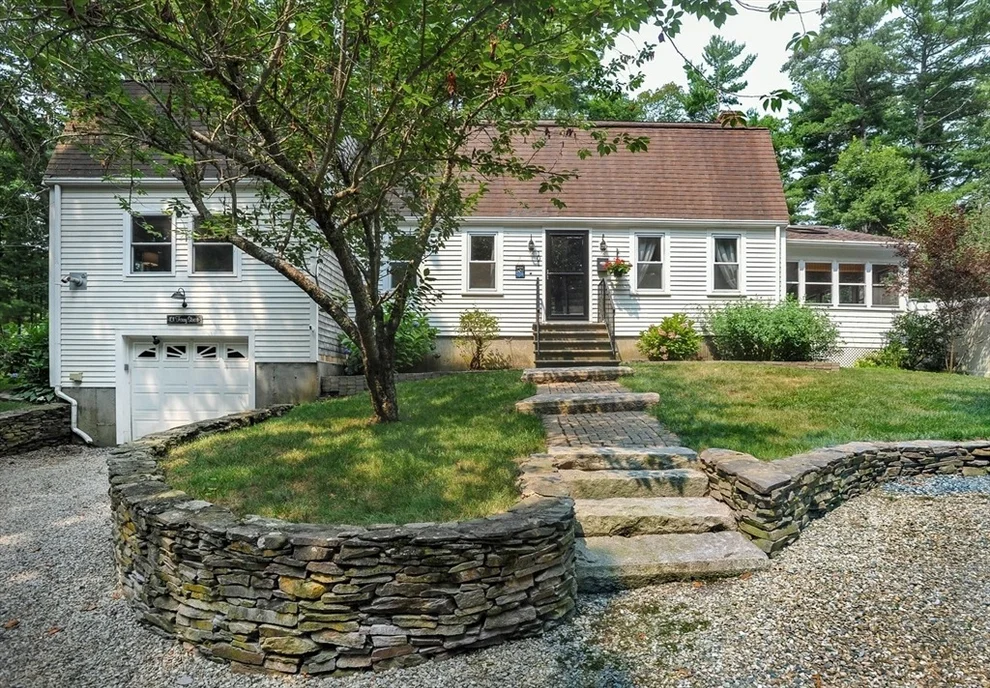 Unit for sale at 101 Ferry St., Marshfield, MA 02050