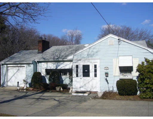 Unit for sale at 419 Essex Street, Saugus, MA 01906