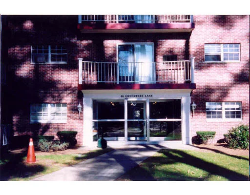 Unit for sale at 46 Greentree Lane, Weymouth, MA 02190
