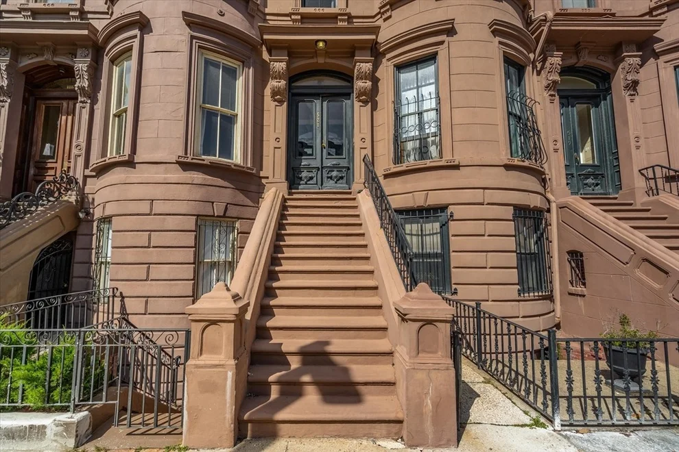 Unit for sale at 521 Columbus Ave, Boston, MA 02118