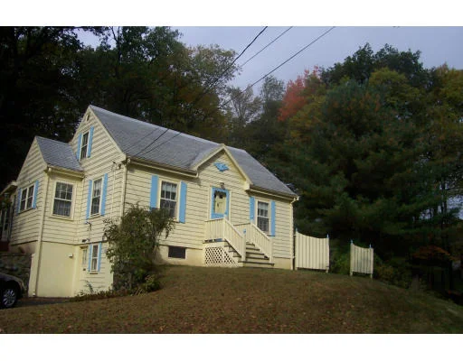 Unit for sale at 21 Chute Rd, Dedham, MA 02026