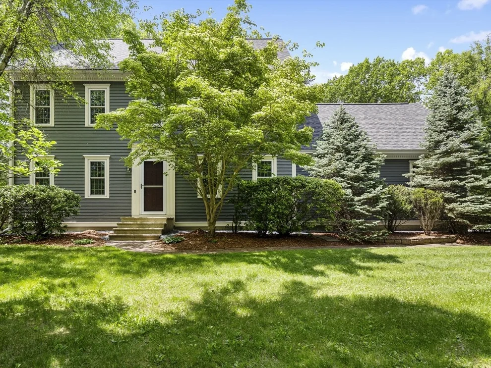Unit for sale at 2 Edgewood Dr, Pepperell, MA 01463