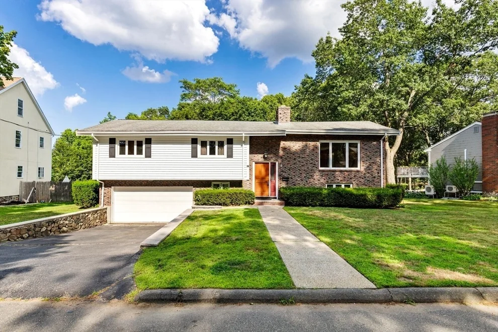 Unit for sale at 8 Gigante Dr, Stoneham, MA 02180