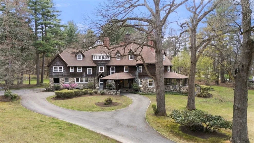 Unit for sale at 650 Canton Ave, Milton, MA 02186