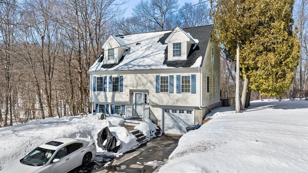 Unit for sale at 80 Dwight St, Haverhill, MA 01830