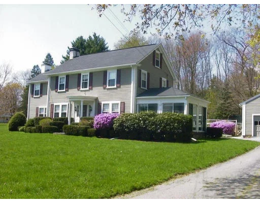 Unit for sale at 159 So. Main Street, Uxbridge, MA 01569