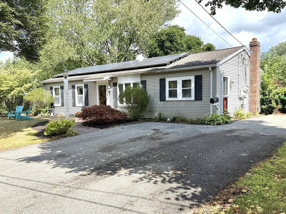 Unit for sale at 534 Hogg Memorial Dr, Whitman, MA 02382
