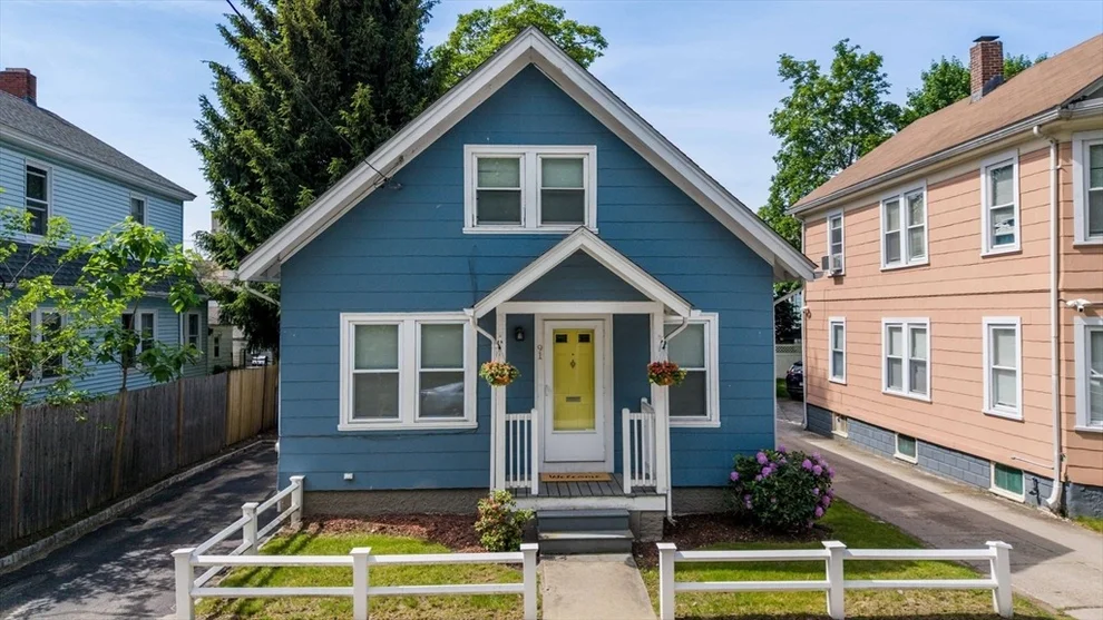 Unit for sale at 91 Garfield Ave, Providence, RI 02908