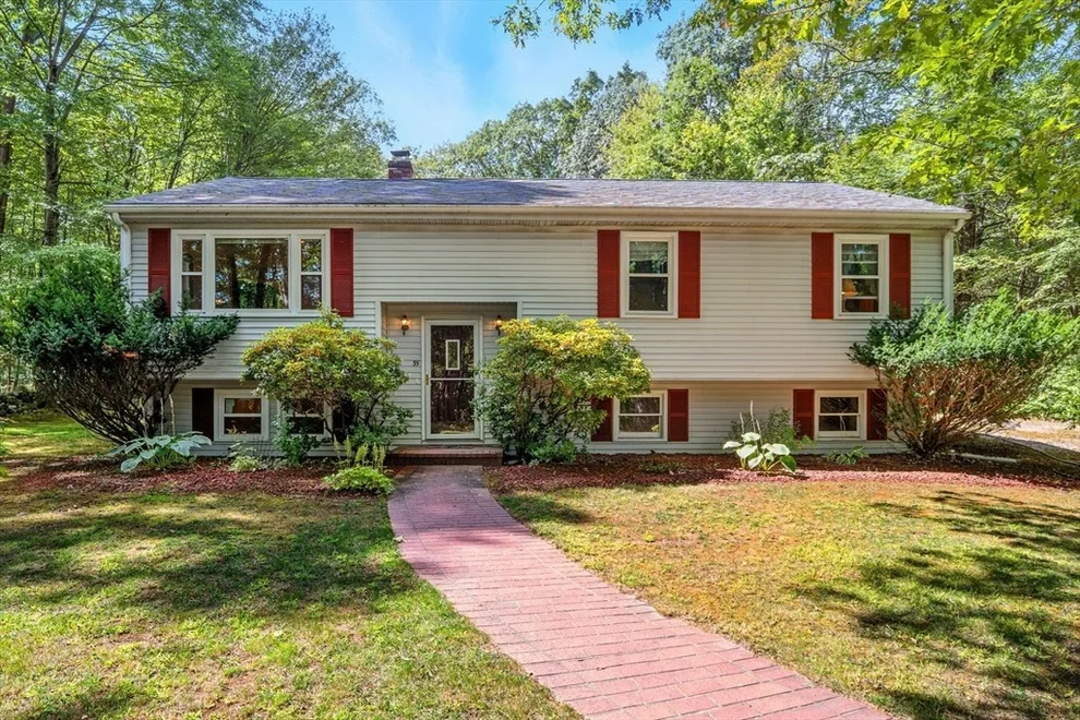 Unit for sale at 35 Perry St, Douglas, MA 01516