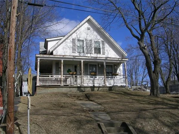 Unit for sale at 6 Maple, Gardner, MA 01440