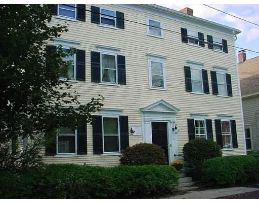 Unit for sale at 74 Lime Street, Newburyport, MA 01950