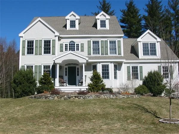 Unit for sale at 22 Parshley  Lane, Exeter, NH 03833