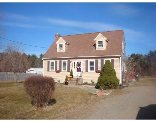 Unit for sale at 398 Marion Rd, Middleboro, MA 02346