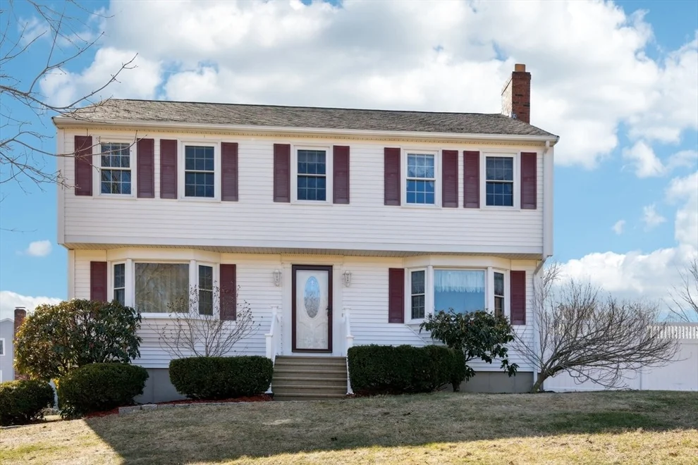 Unit for sale at 6 Waterview Dr, Medway, MA 02053