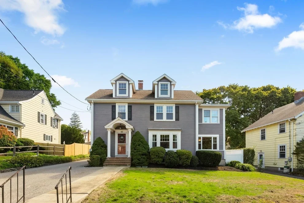 Unit for sale at 85 Robbins Rd, Watertown, MA 02472