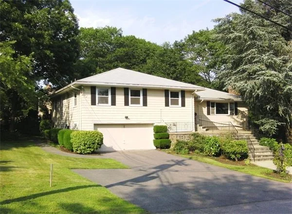 Unit for sale at 3 Community Road, Marblehead, MA 01945