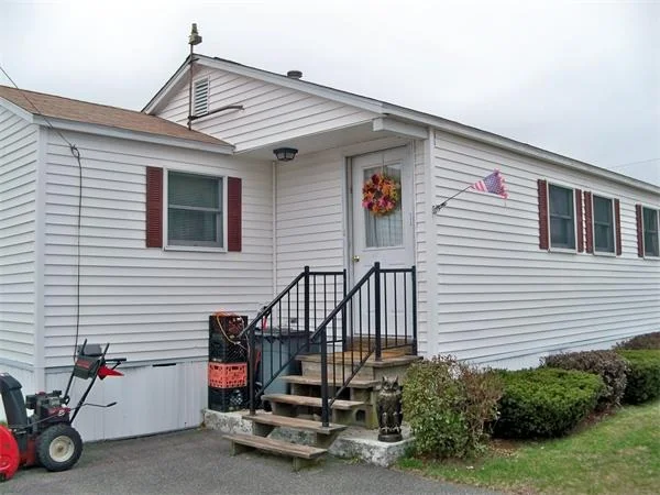 Unit for sale at 11 Liberty Dr, Attleboro, MA 02703