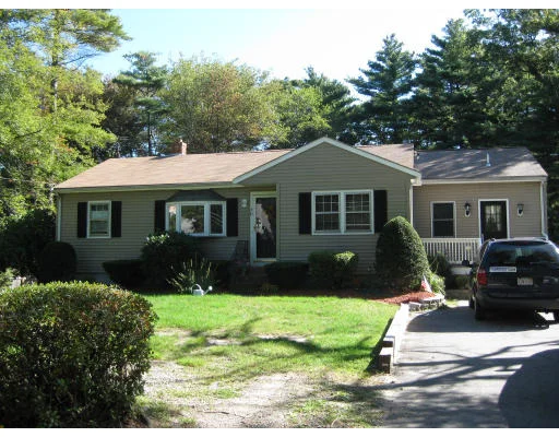 Unit for sale at 40 Chapel Street, Pembroke, MA 02359