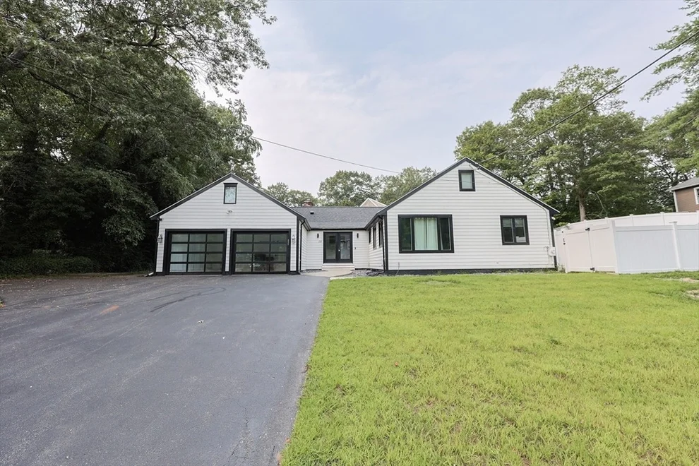 Unit for sale at 15 Old Wood Rd, North Attleboro, MA 02760