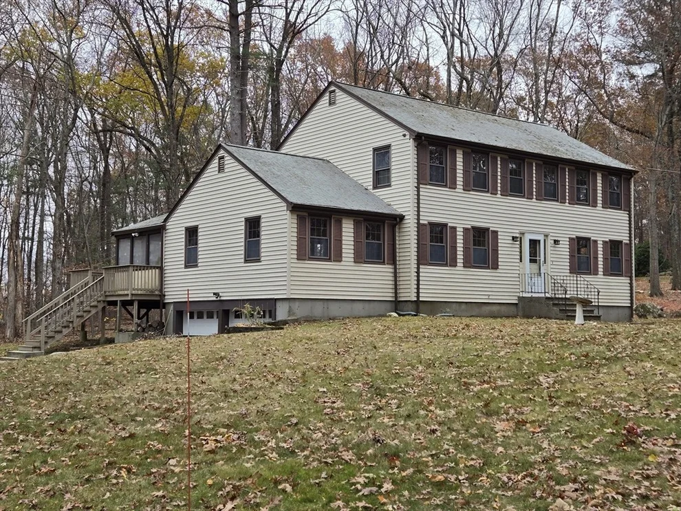 Unit for sale at 139 Picnic St, Boxborough, MA 01719