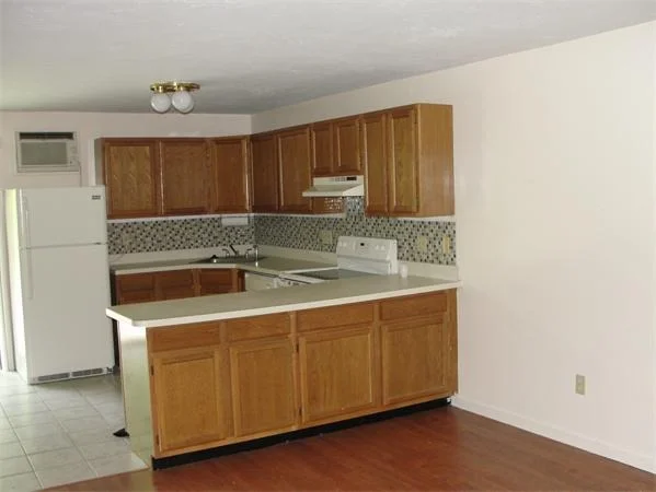 Unit for sale at 71 Edgeworth St, Worcester, MA 01605